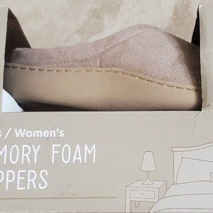Wayland Square memory foam slippers. Brand new in box. Size small - women's 7/8.